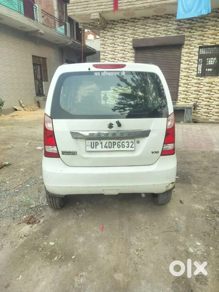 Bilkul Ok Car H Ek Hath Ki Chali Hui Hai