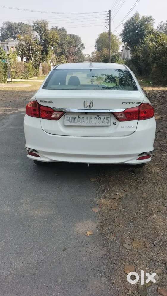 Honda City Zx 2015 Diesel Well Maintained Cruese Control.