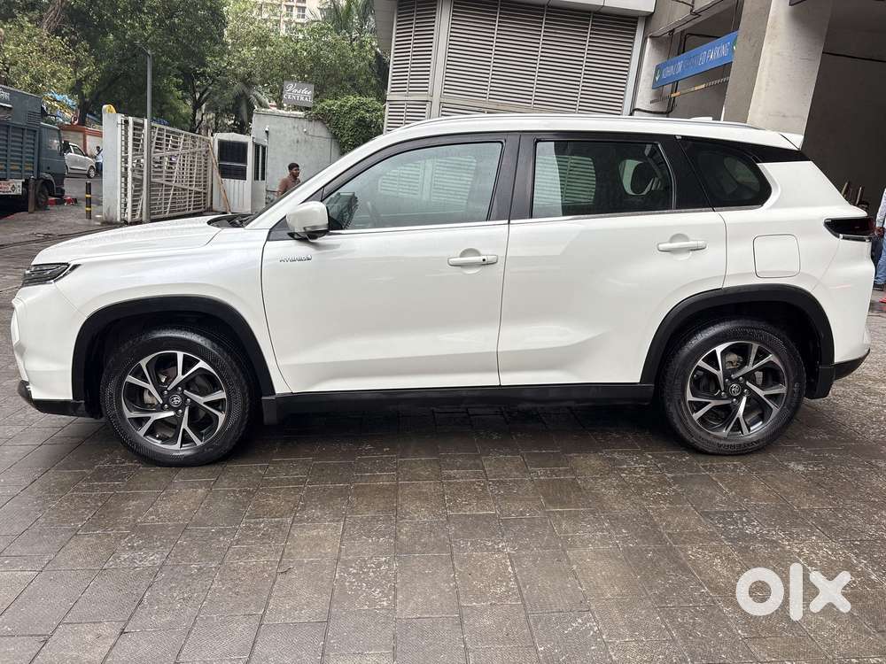 Toyota Urban Cruiser Hyryder 1.5 V Hybrid, 2023, Cng & Hybrids