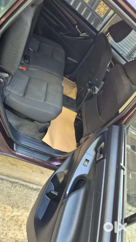 Innova Crysta Showroom Maintained For Sale