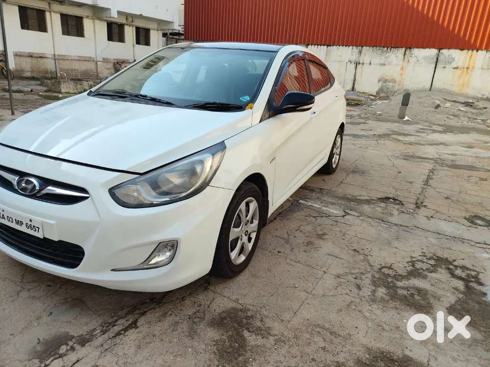 Hyundai Verna 2011 Petrol Well Maintained