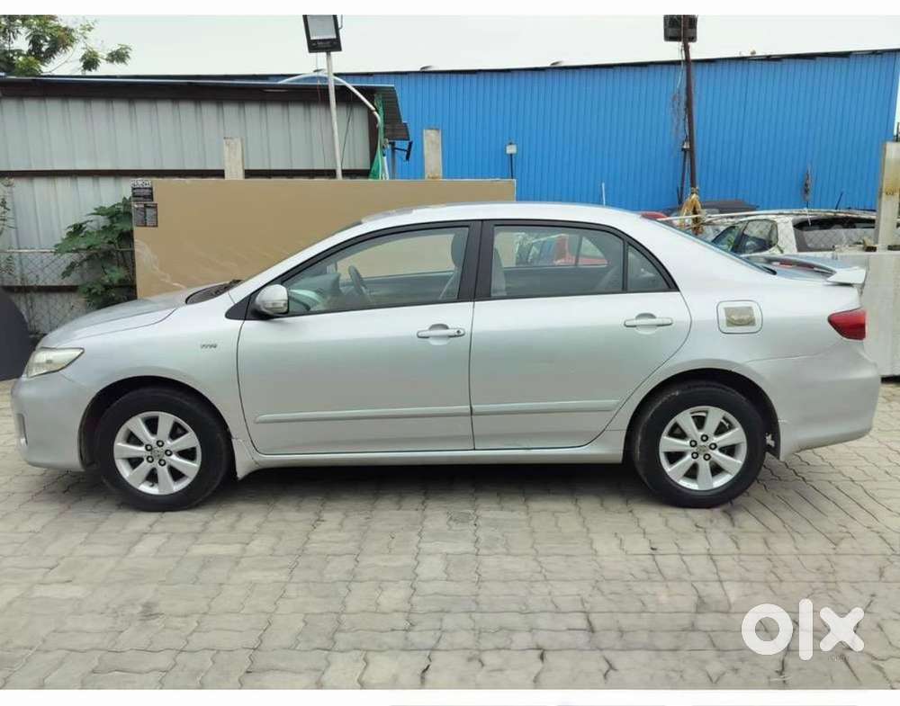 Toyota Corolla Altis 2012