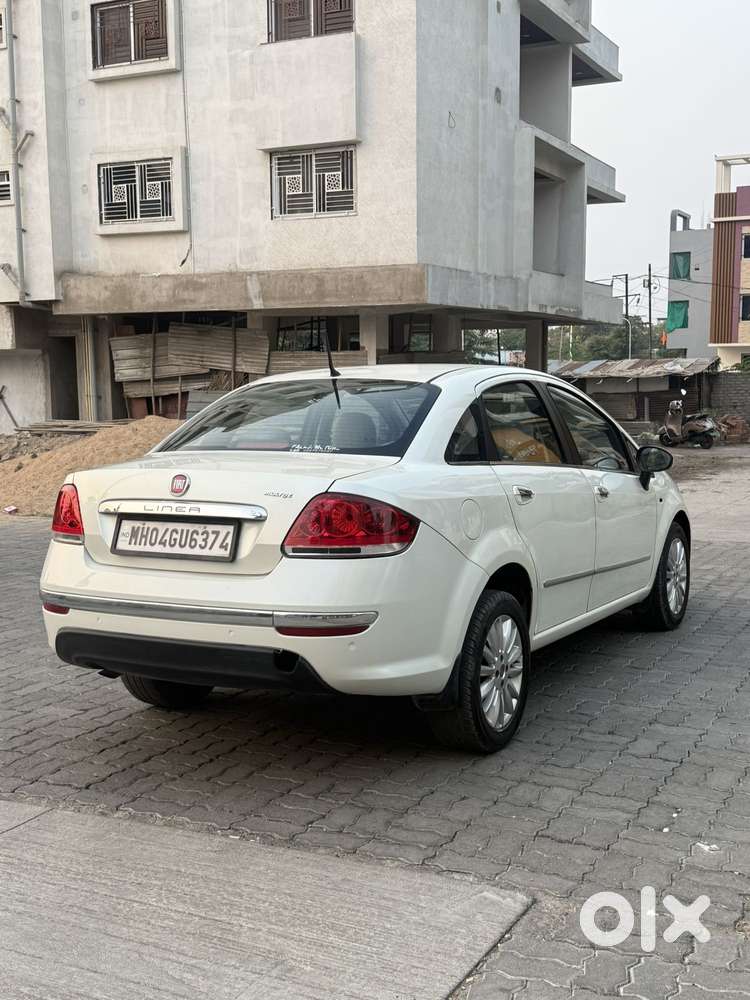 Fiat Linea Emotion 1.3 L Advanced Multijet Diesel, 2015, Diesel
