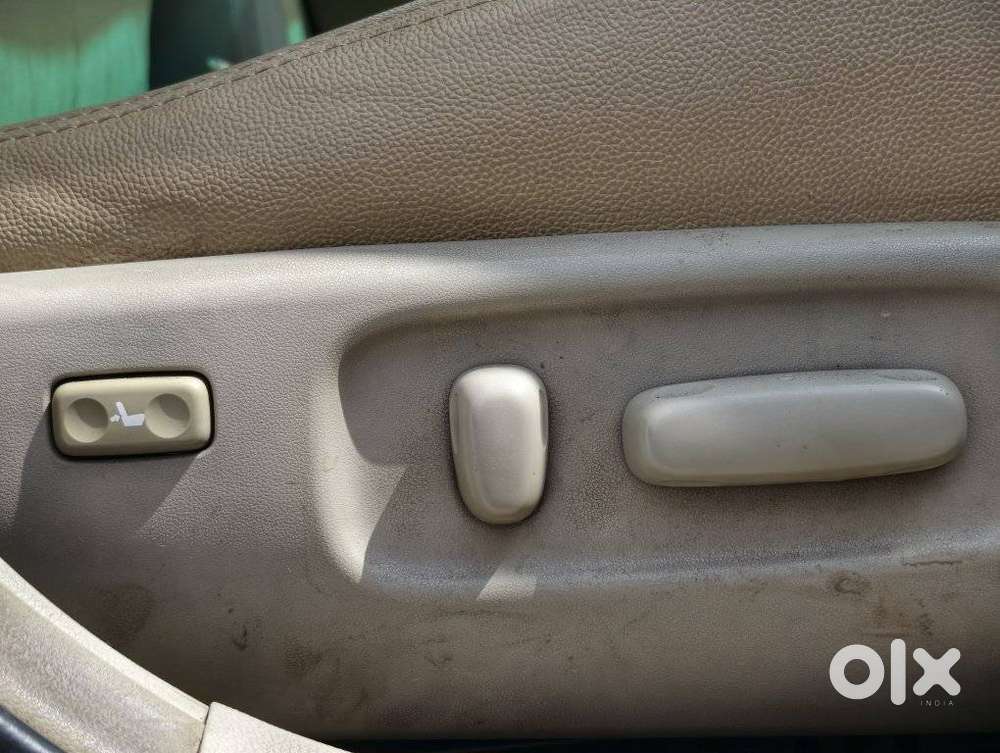 Toyota Corolla Altis Gl, 2010, Petrol
