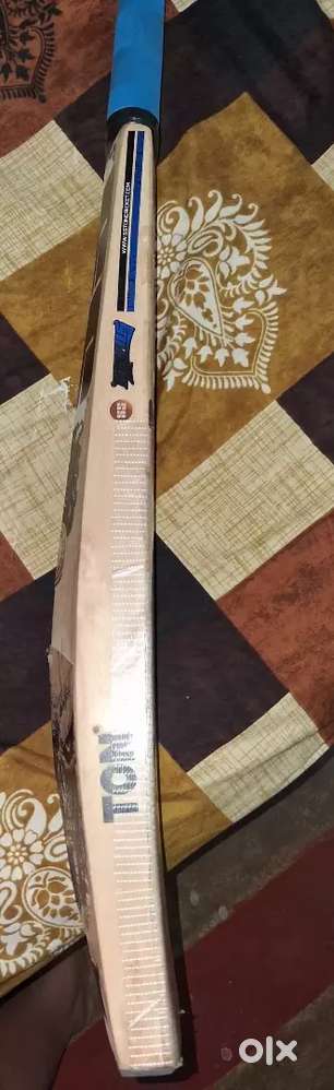 A cricket bat (S.S )original