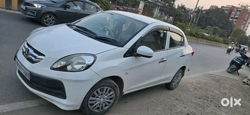 Honda Amaze 2016 Variant Petrol