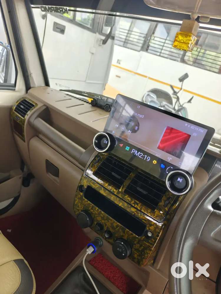 Mahindra Bolero 2012