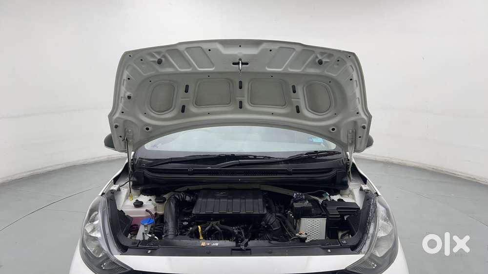 Hyundai Aura 1.2 Sx Cng, 2024, Cng & Hybrids