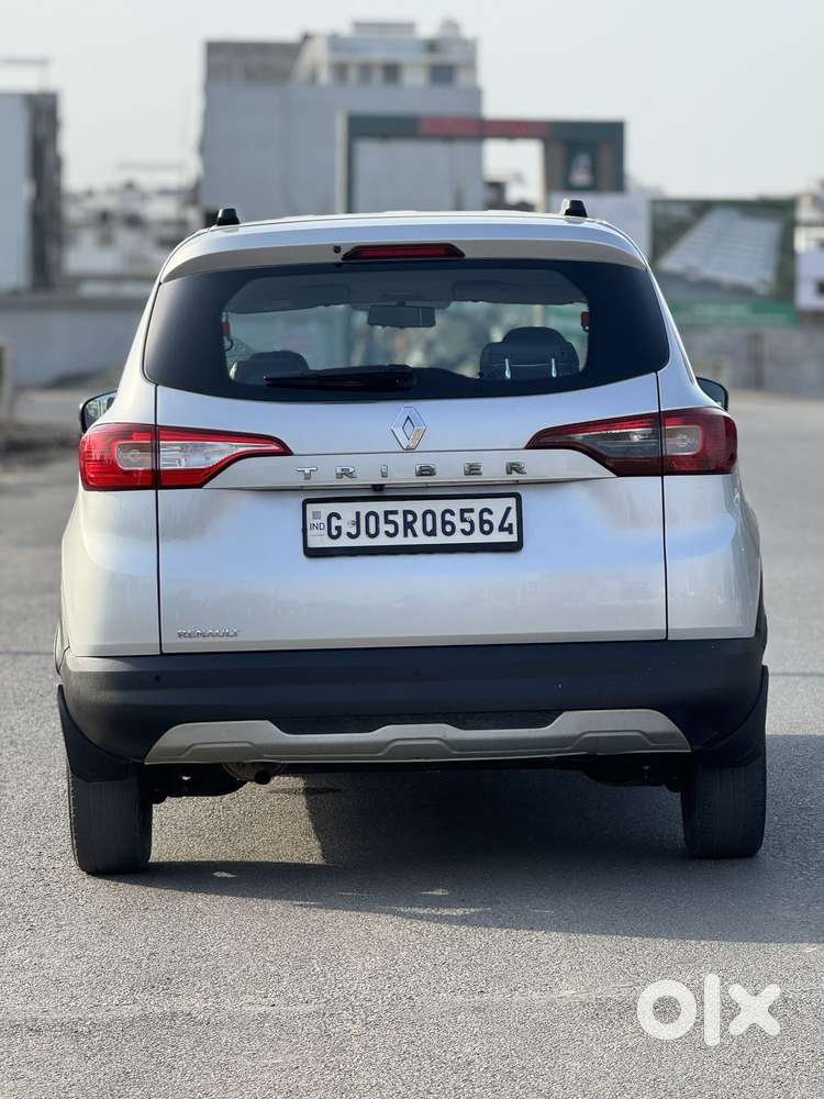 Renault Triber Rxz, 2022, Petrol