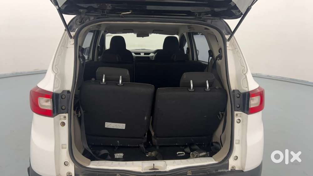Renault Triber 1.0 Rxz Dual Tone, 2022, Petrol