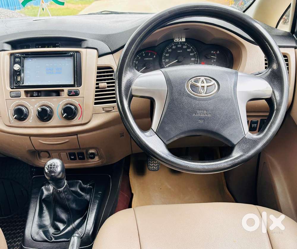 Toyota Innova 2.5 G (diesel) 7 Seater Bs Iv, 2015, Diesel