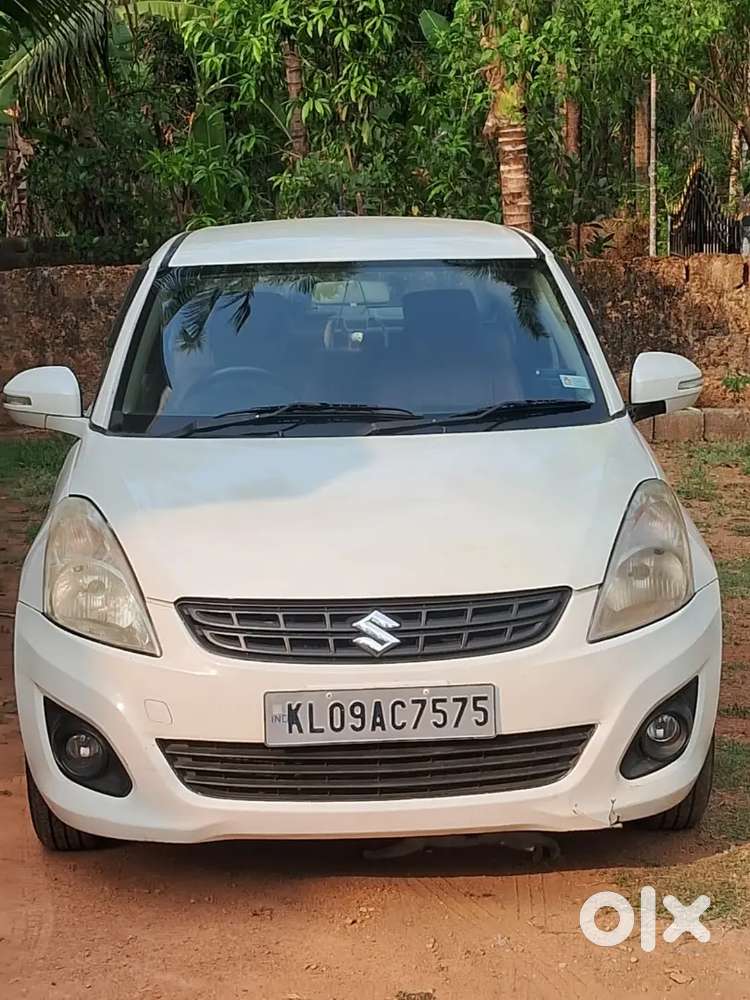 A/c Power Steering 4 Power Vinto Center Lock New Tyre New Battery