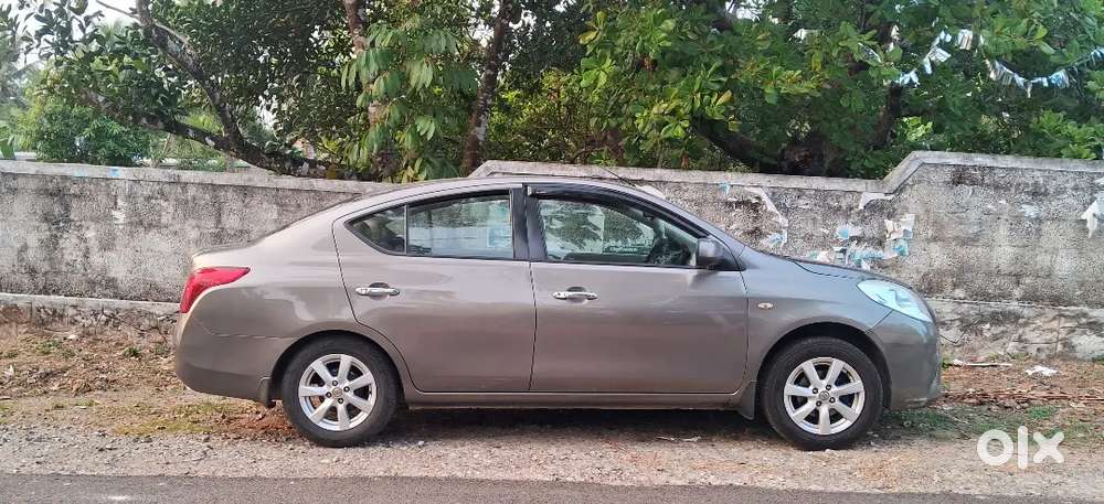 Nissan Sunny 2012 Xv Petrol 31/12/2012 Reg.