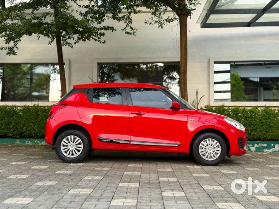 Maruti Suzuki Swift 1.2 Lxi (o), 2020, Petrol