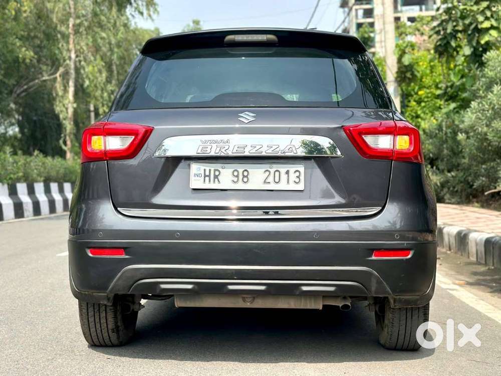 Maruti Suzuki Brezza 1.5 Zxi At Smart Hybrid, 2022, Petrol