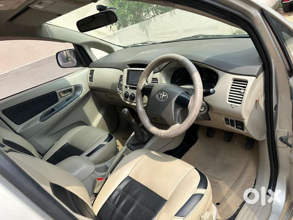 Toyota Innova 2012 Diesel 218000 Km Driven