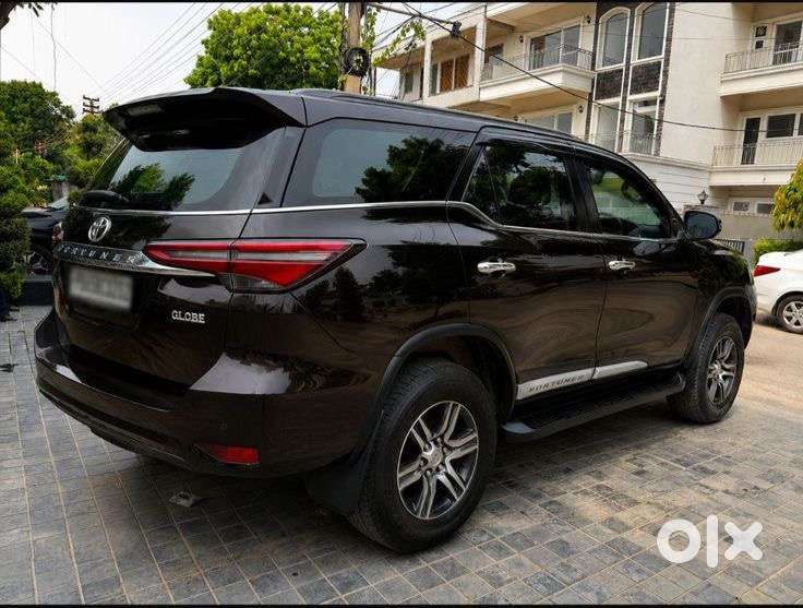 Toyota Fortuner 2022 Diesel Well Maintained