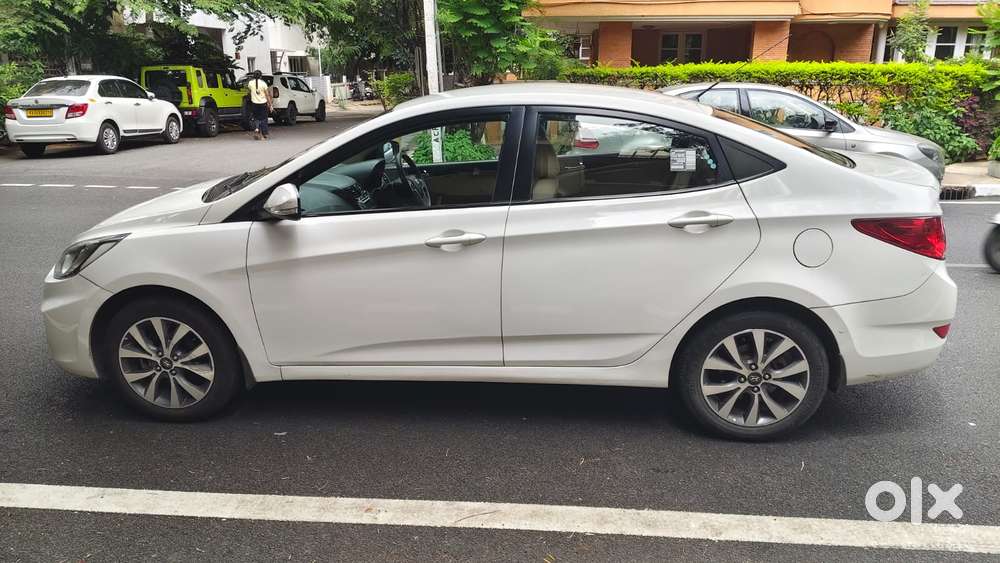 Hyundai Verna Fluidic 1.6 Vtvt Sx, 2014, Petrol