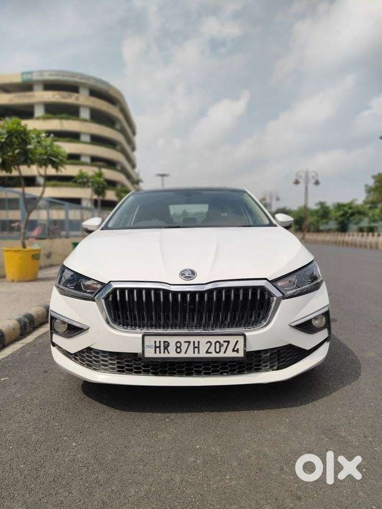 Skoda Slavia 1.0 Tsi Style At, 2022, Petrol
