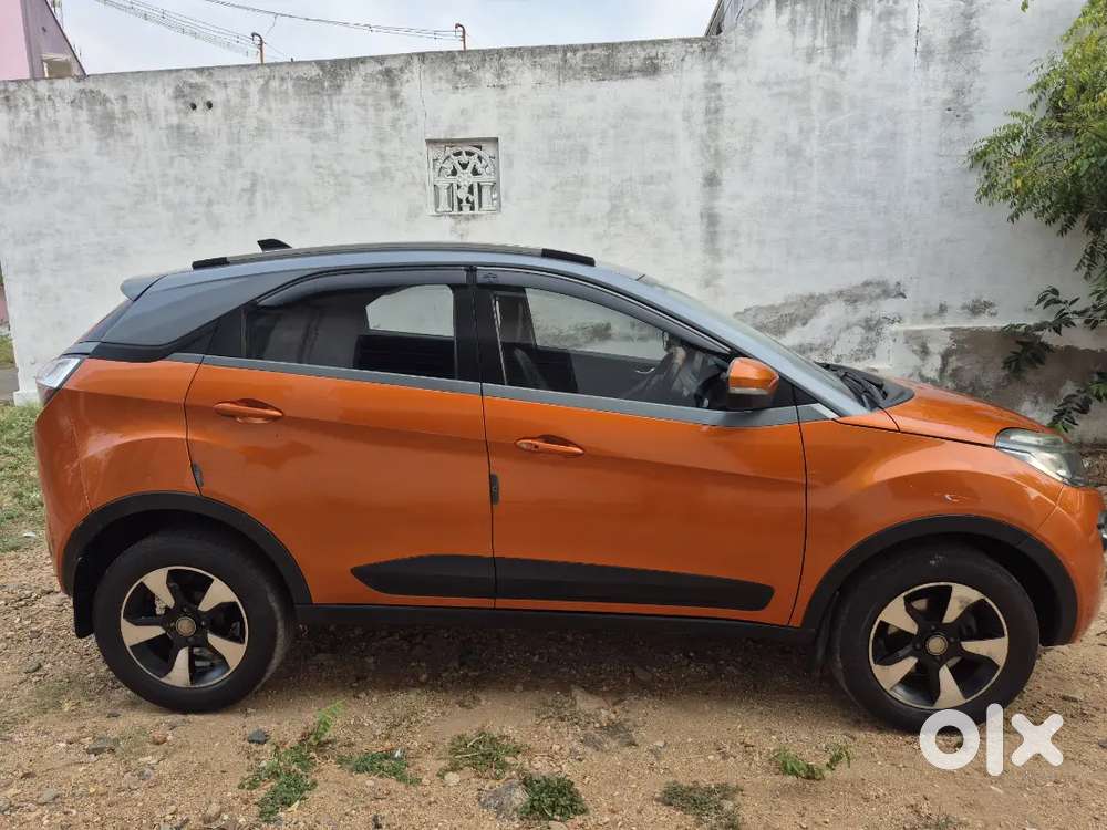 Tata Nexon Xza Plus Dual Tone Automatic