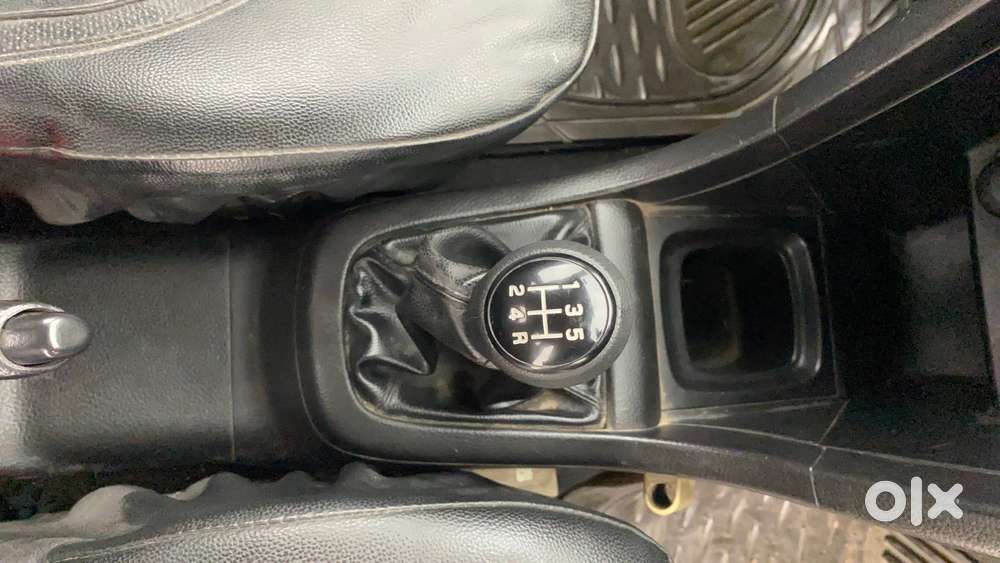 Maruti Suzuki Swift 1.2 Lxi (o), 2015, Petrol