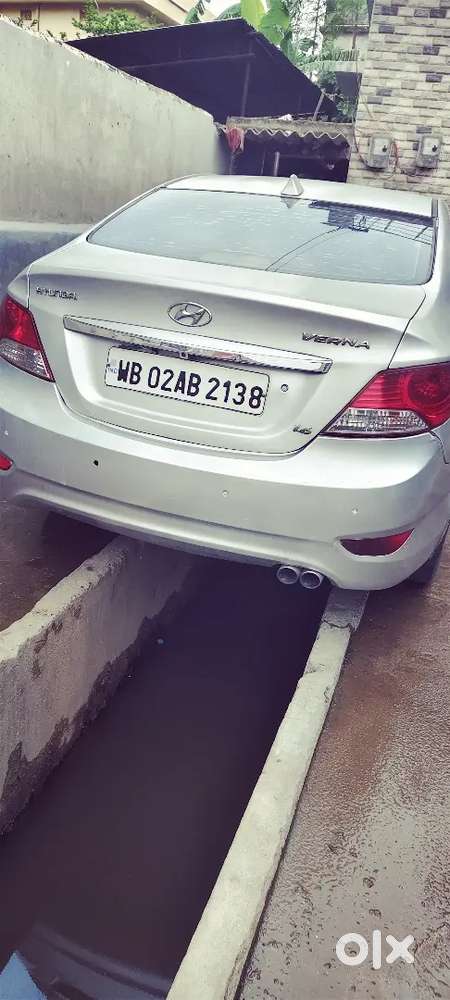 Hyundai Verna Crdi Sx 2012 Model
