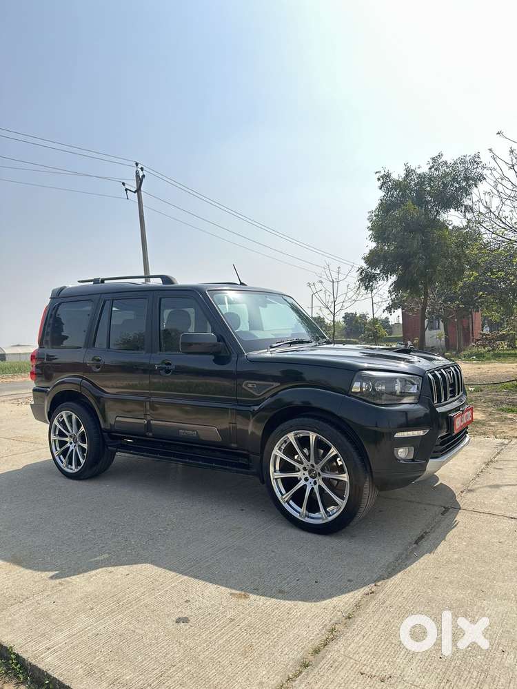 Mahindra Scorpio Classic 2.2 S 11 Mt 7 Cc, 2023, Diesel