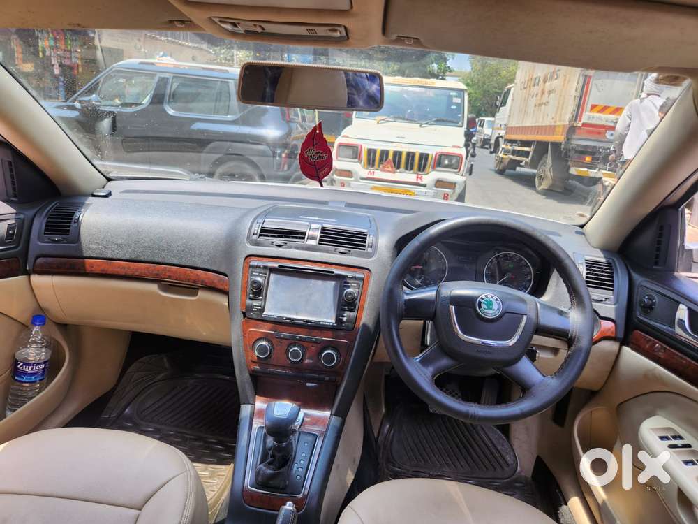 Skoda Laura Elegance 2.0 Tdi Cr At, 2012, Diesel