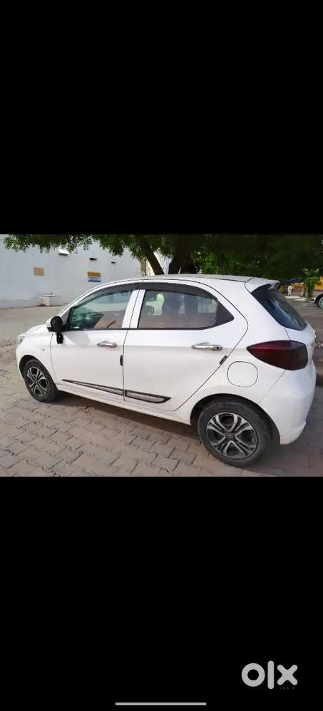 Tata Tiago Revotron 2020