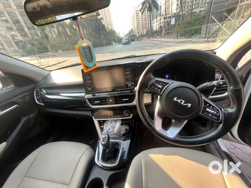Kia Seltos 2022 Petrol 27500 Km Driven