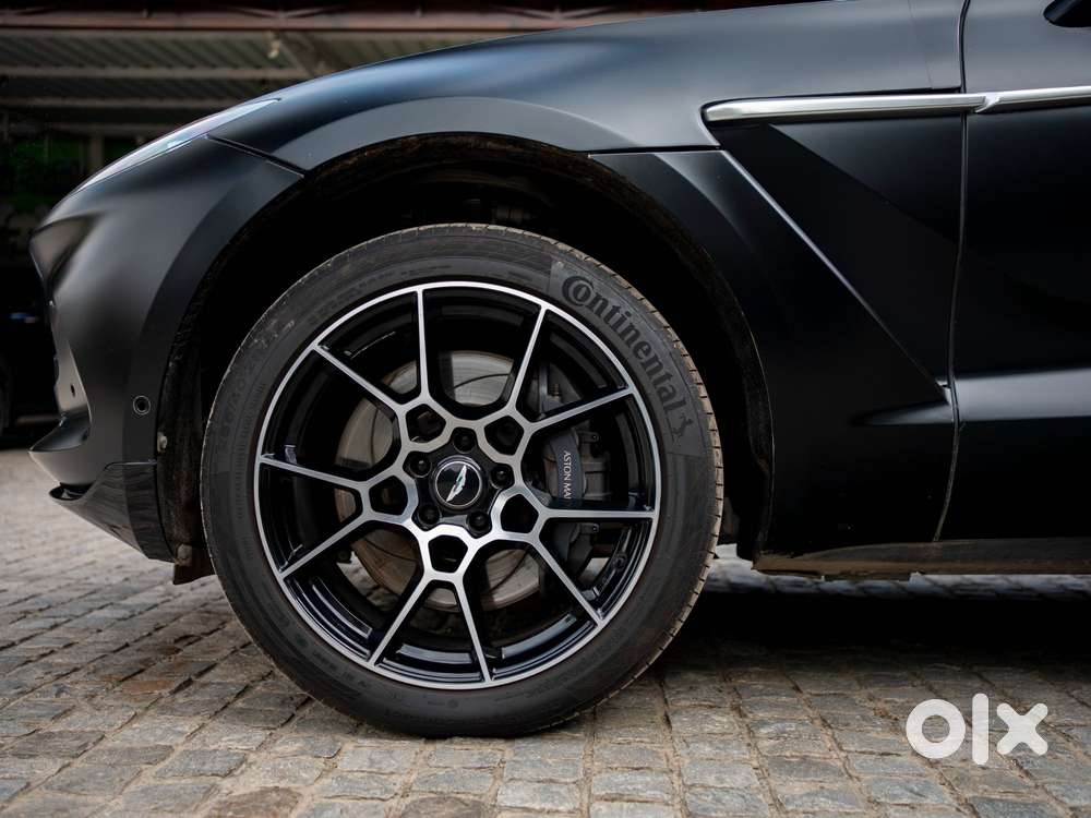 Aston Martin Dbx Twin Turbo, 2024, Petrol