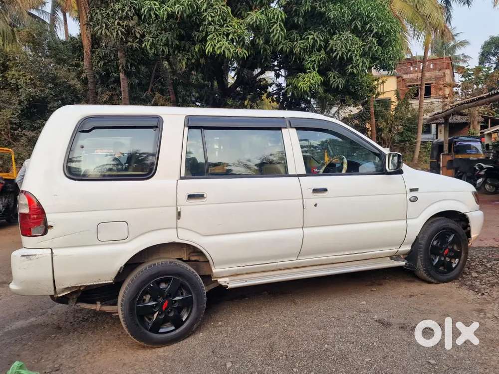 Chevrolet Tavera Neo 2012 Diesel 313336 Km Driven