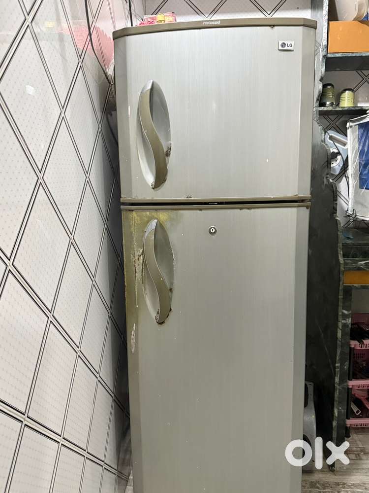 LG Intellocool 250L Double Door Refrigerator,Good Working Condition