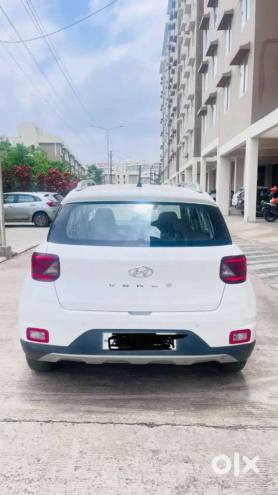 Hyundai Venue Petrol 2022