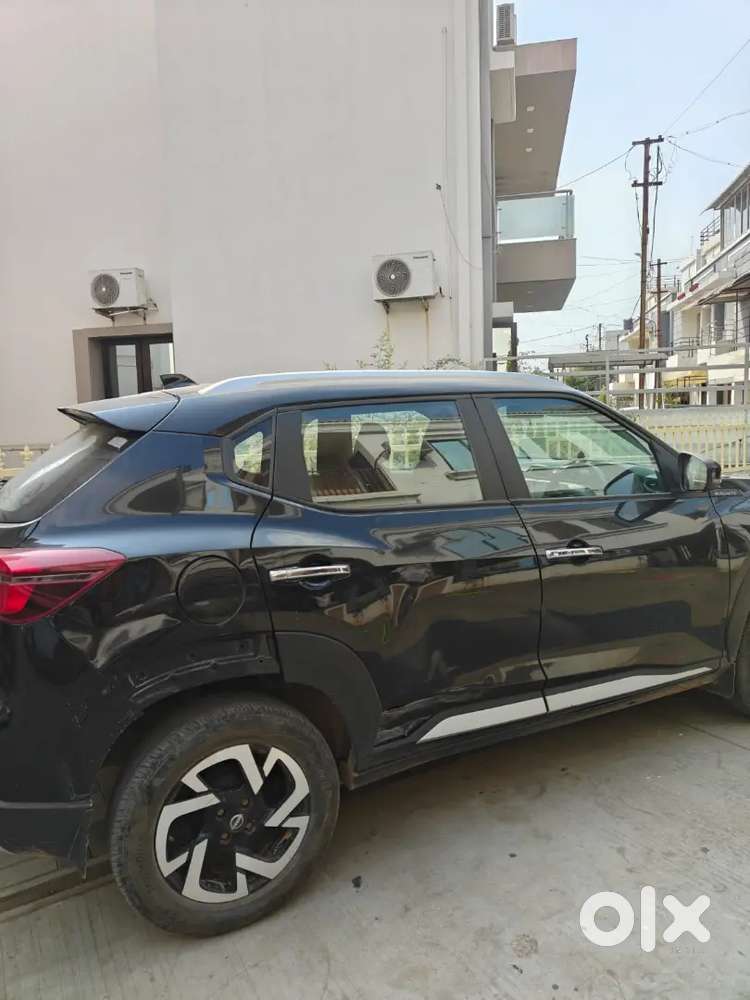 Nissan Magnite 2024 Petrol Well Maintained