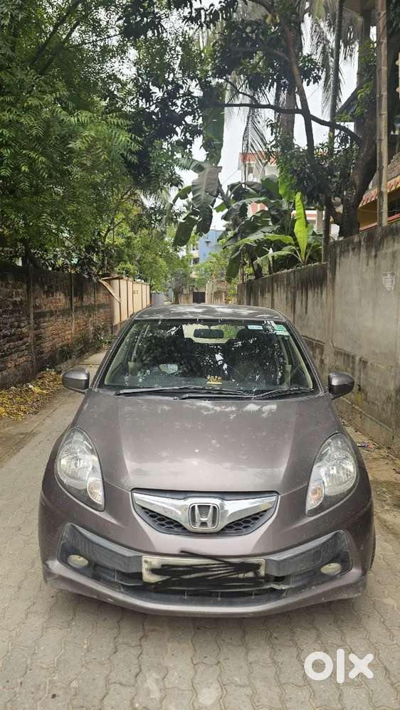 Honda Brio 2013 Petrol Well Maintained
