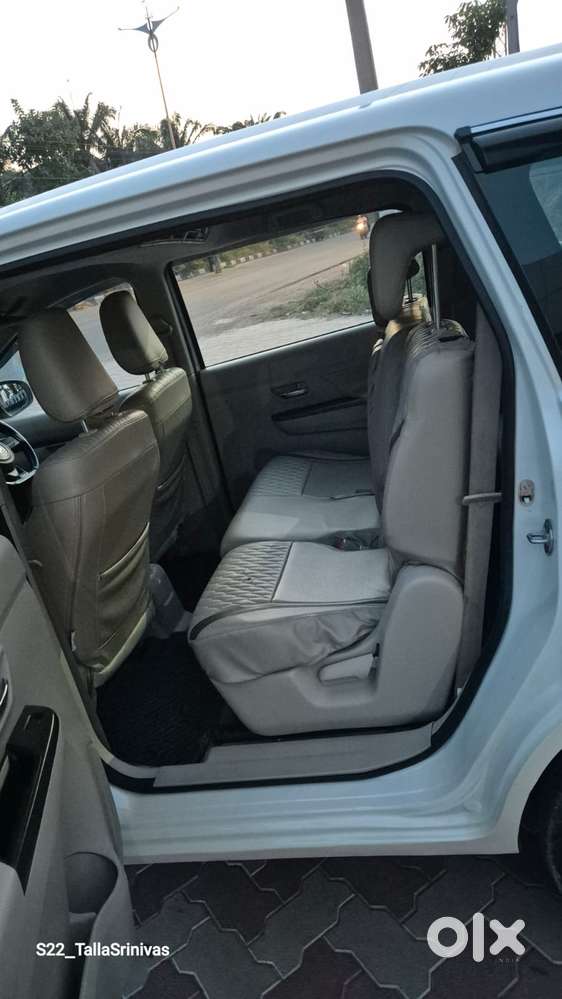 Maruti Suzuki Ertiga Vxi Shvs, 2024, Petrol
