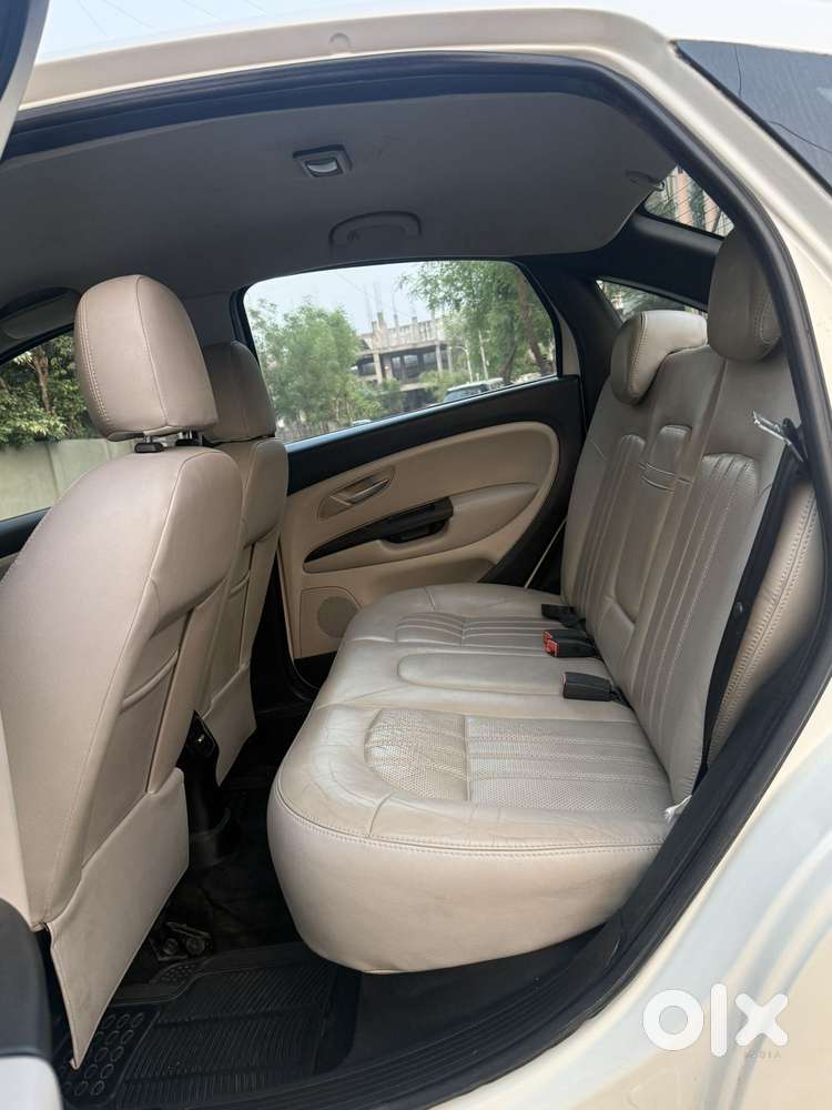 Fiat Linea Emotion 1.3 L Advanced Multijet Diesel, 2015, Diesel