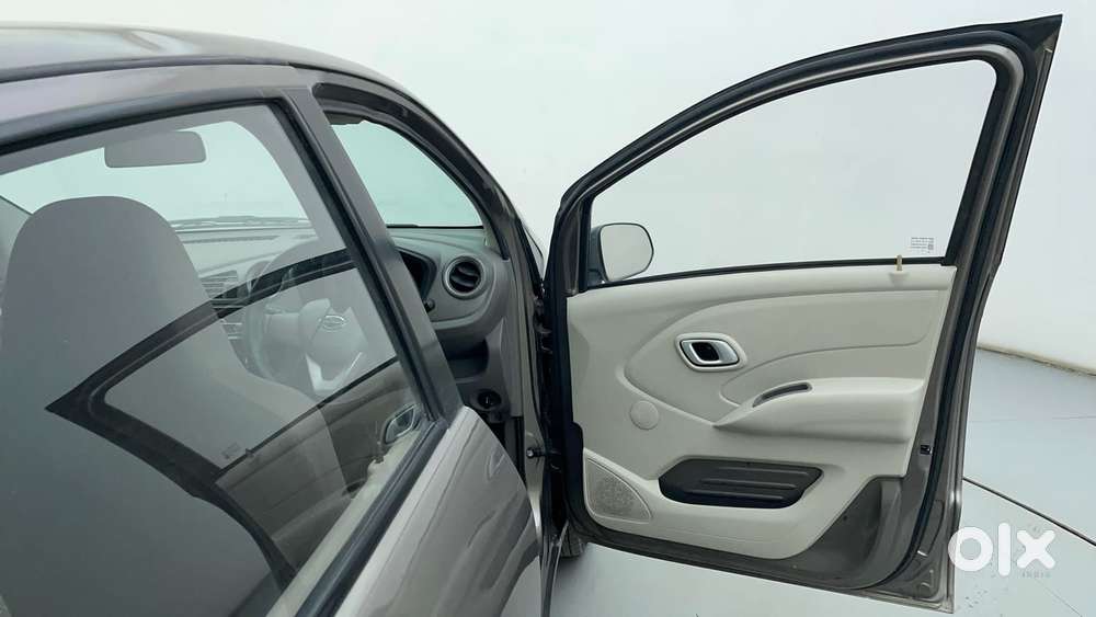 Datsun Redigo T Option, 2016, Petrol