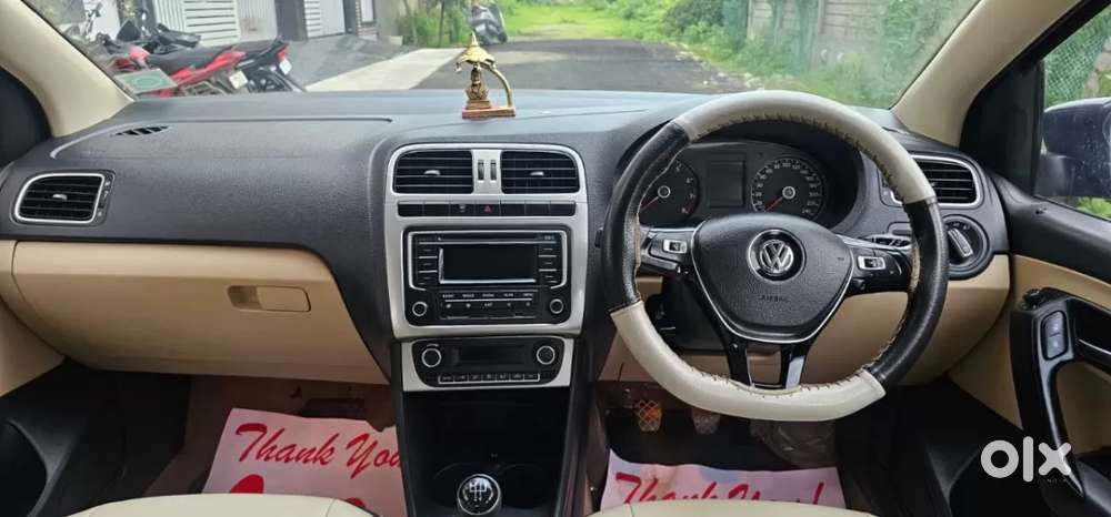 Volkswagen Polo Petrol Highline 1.2l, 2015, Petrol