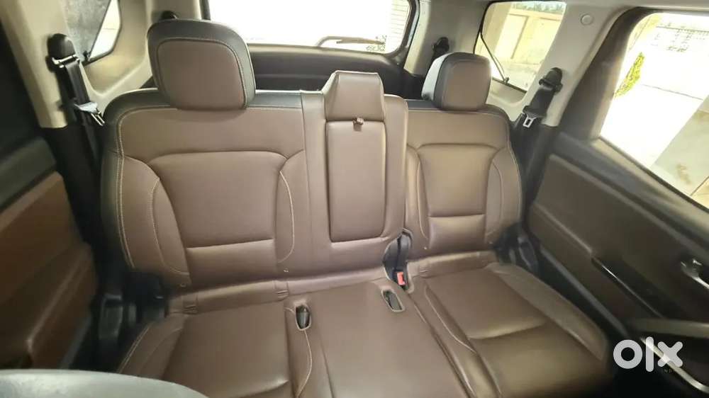 Mahindra Scorpio N 4xplor Top Modal