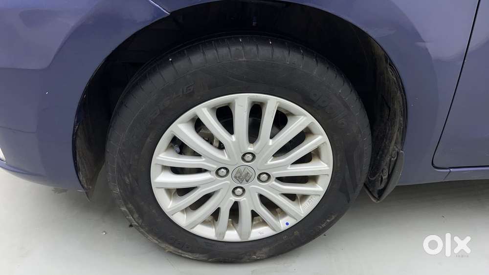 Maruti Suzuki Dzire Zxi Ags, 2022, Petrol