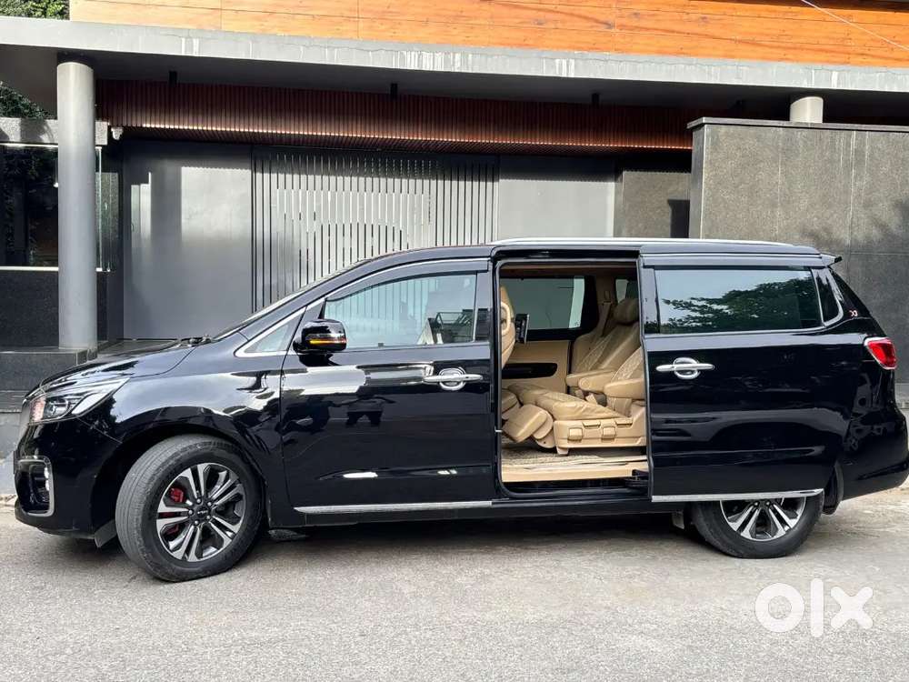 Kia Carnival Limousine Plus 2022 Diesel 71000 Km Driven