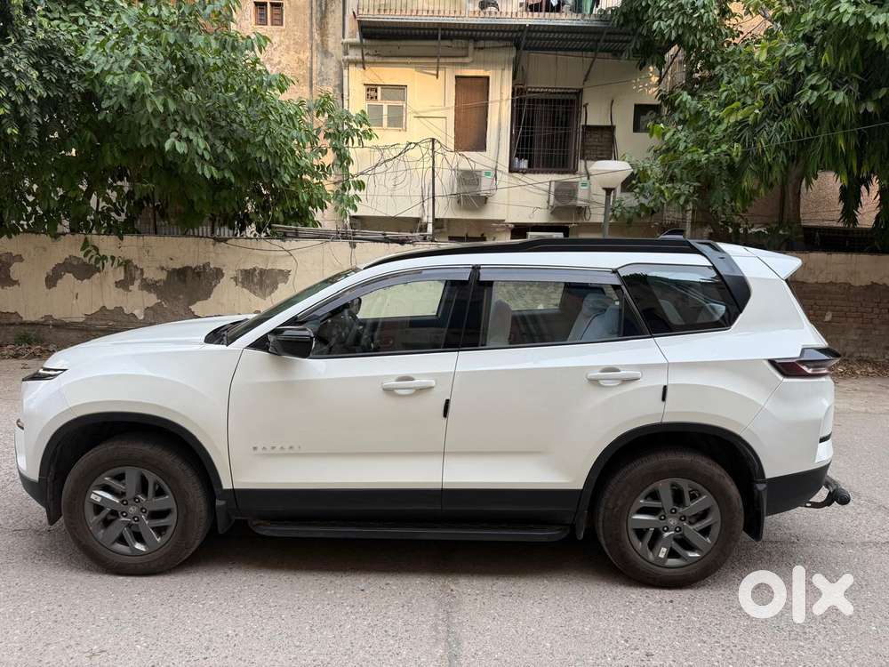 Tata Safari Pure Plus At, 2024, Diesel
