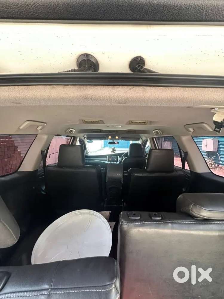 Toyota Innova Crysta