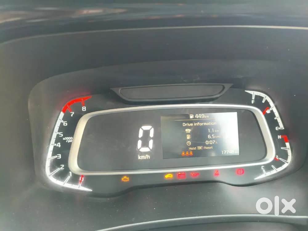 Kia Sonet 2024 Petrol 17500 Km Driven