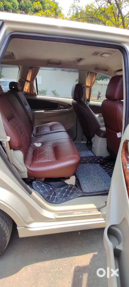 Toyota Innova 2.5 V 8 Str, 2014, Diesel
