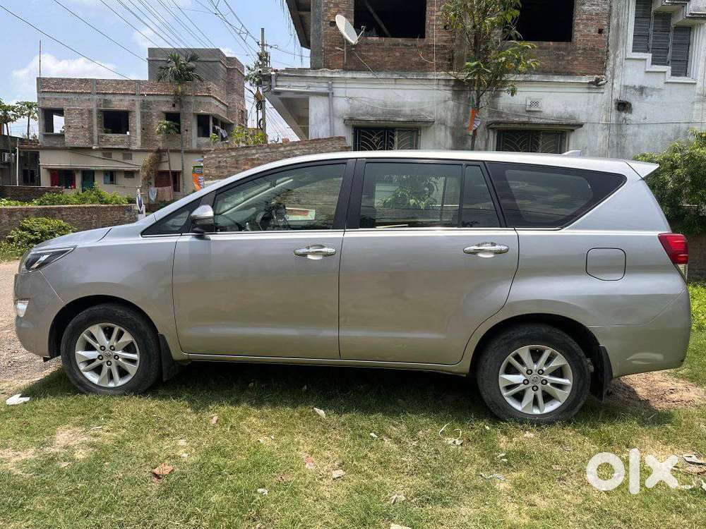 Toyota Innova Crysta 2.4 V, 2020, Electric