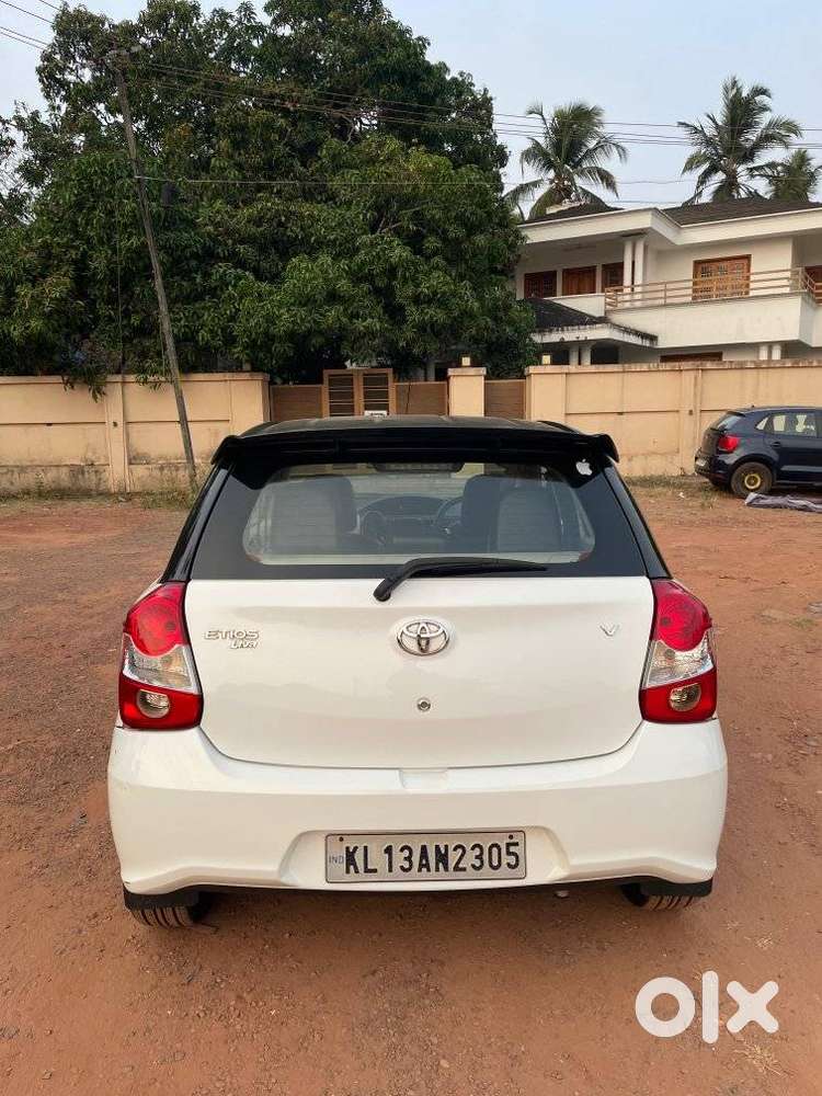 Toyota Etios Liva 1.2 V, 2018, Petrol