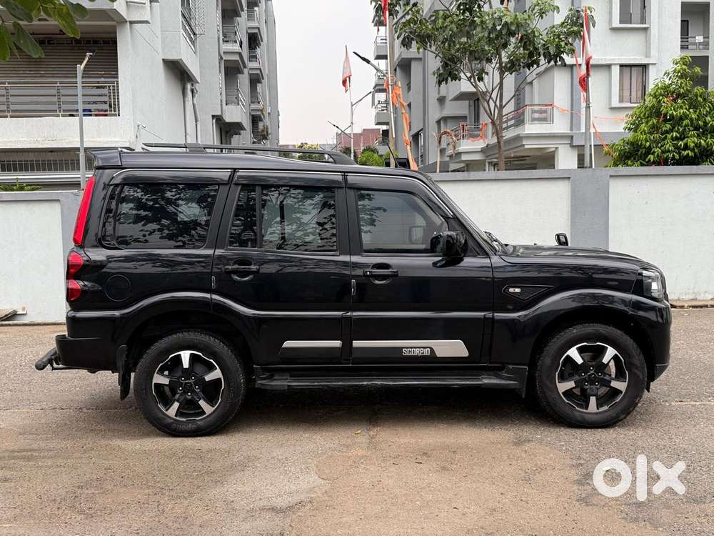 Mahindra Scorpio Classic 2.2 S 11 Mt 7 Str, 2023, Diesel
